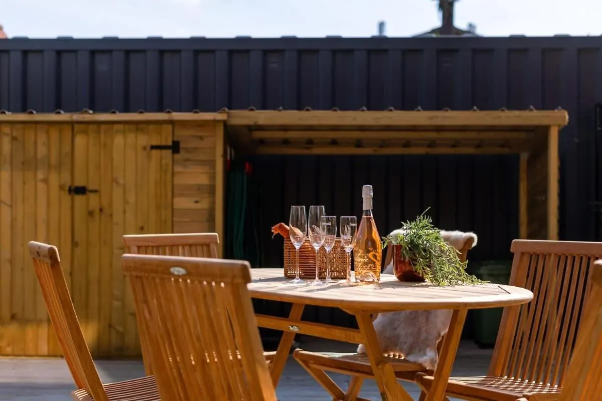Huswell - Family-Friendly House With Sunny Terrace And Garden Villa Oostende Vakantiehuis