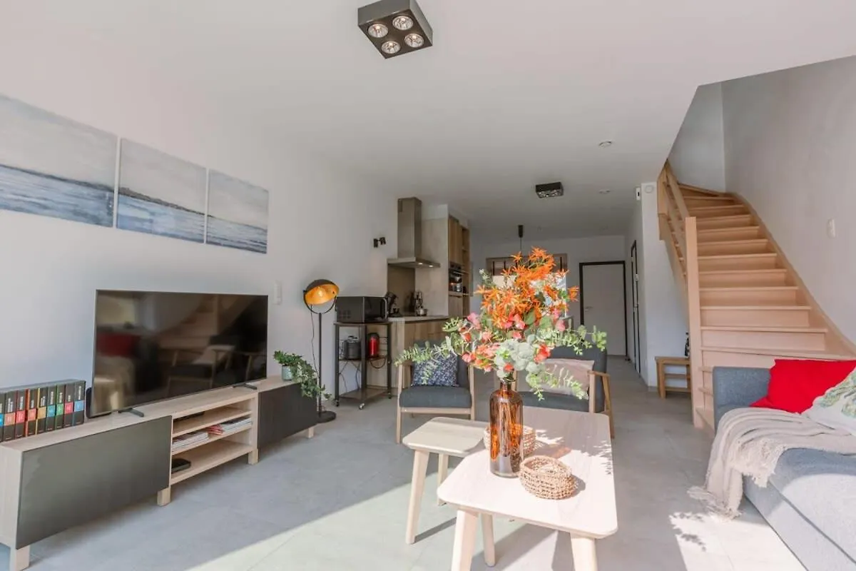 Huswell - Family-Friendly House With Sunny Terrace And Garden Villa Oostende 0*,  België